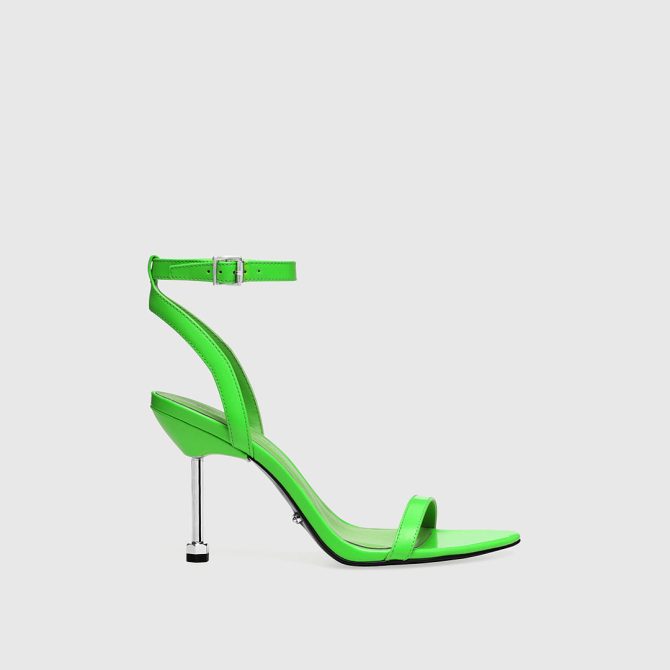 Juliana Heel - Image 6