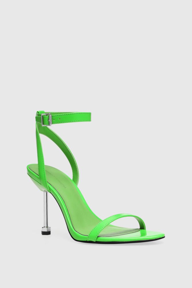 Juliana Heel - Image 2