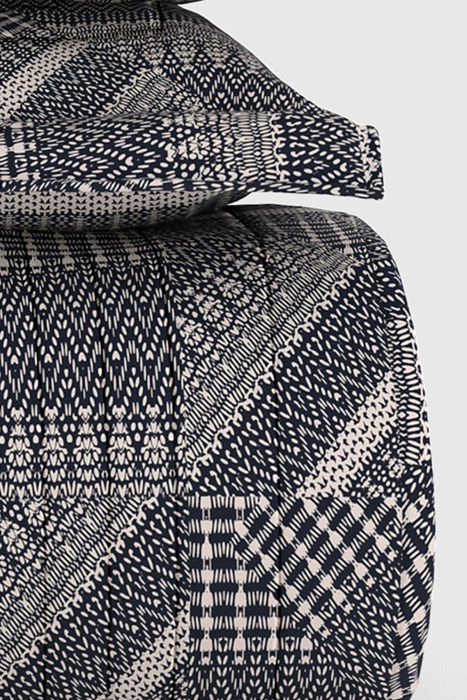 Aztec Weave Quilt Set - Image 3